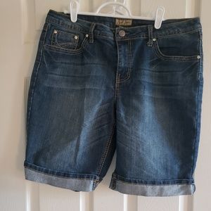 Earl Jeans shorts